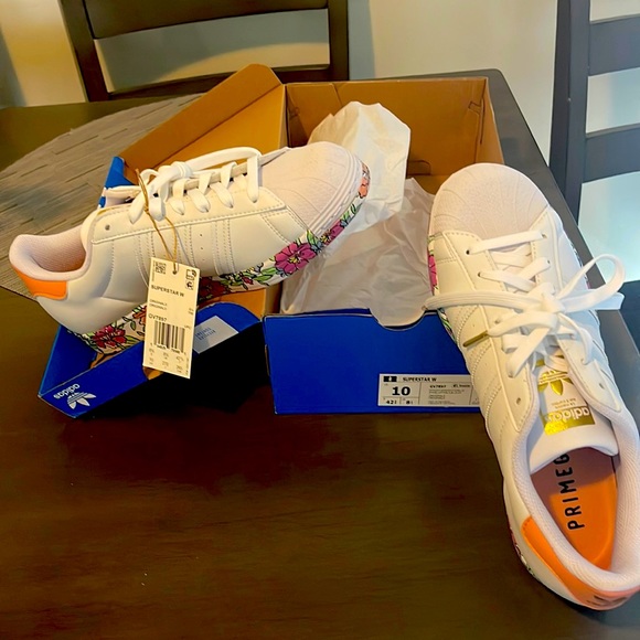 Adidas - Picture 1 of 3